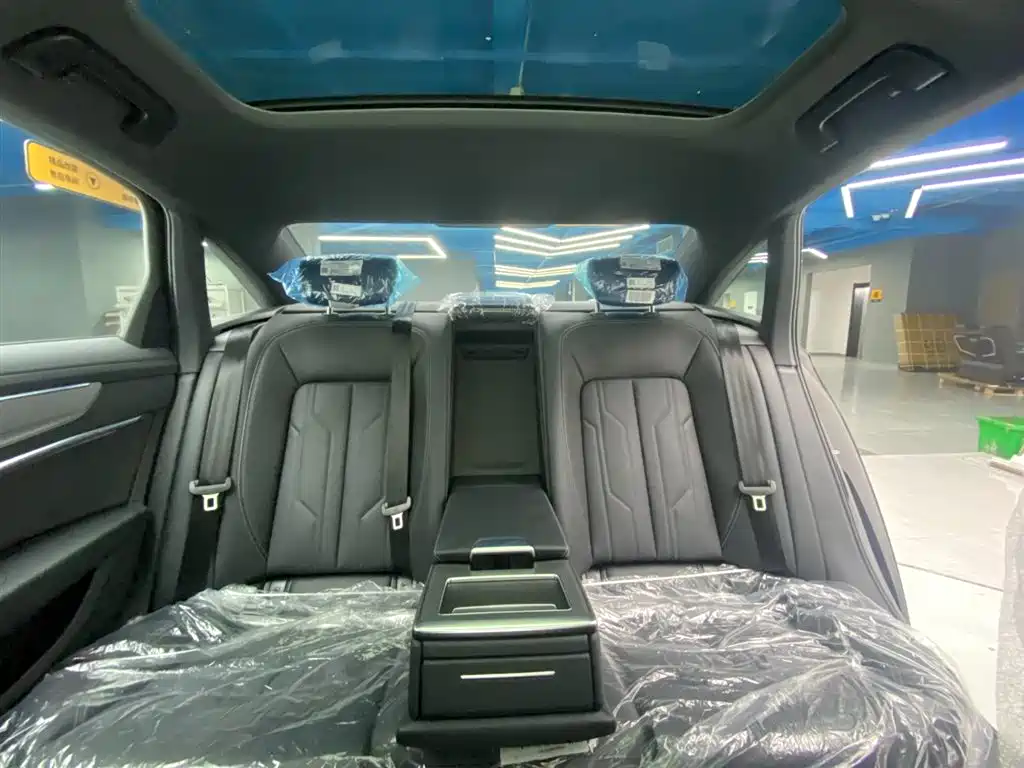 Audi A6L 2025 Model Year Facelift 40 TFSI Luxury Sport фото 23