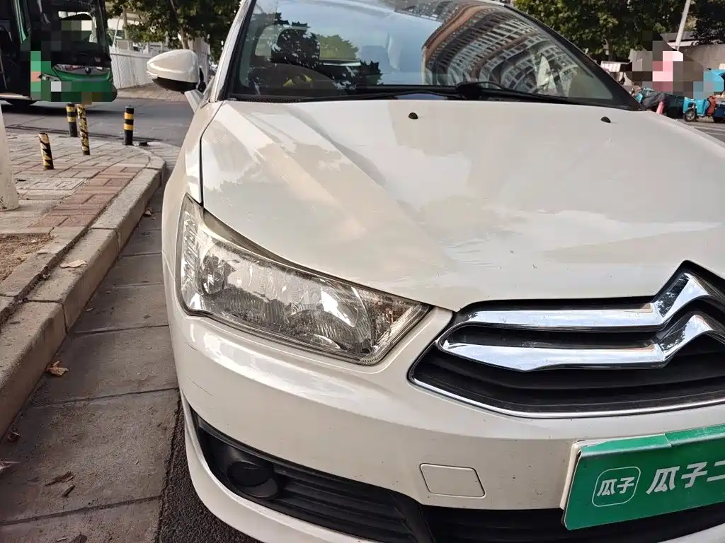 Фото 7 - Citroën C-Quatre