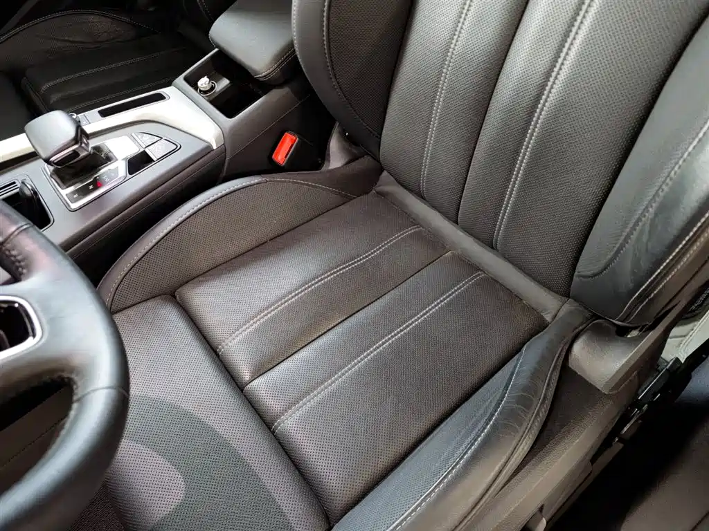Audi A4L 2020 40 TFSI Fashion Dynamic Edition фото 18