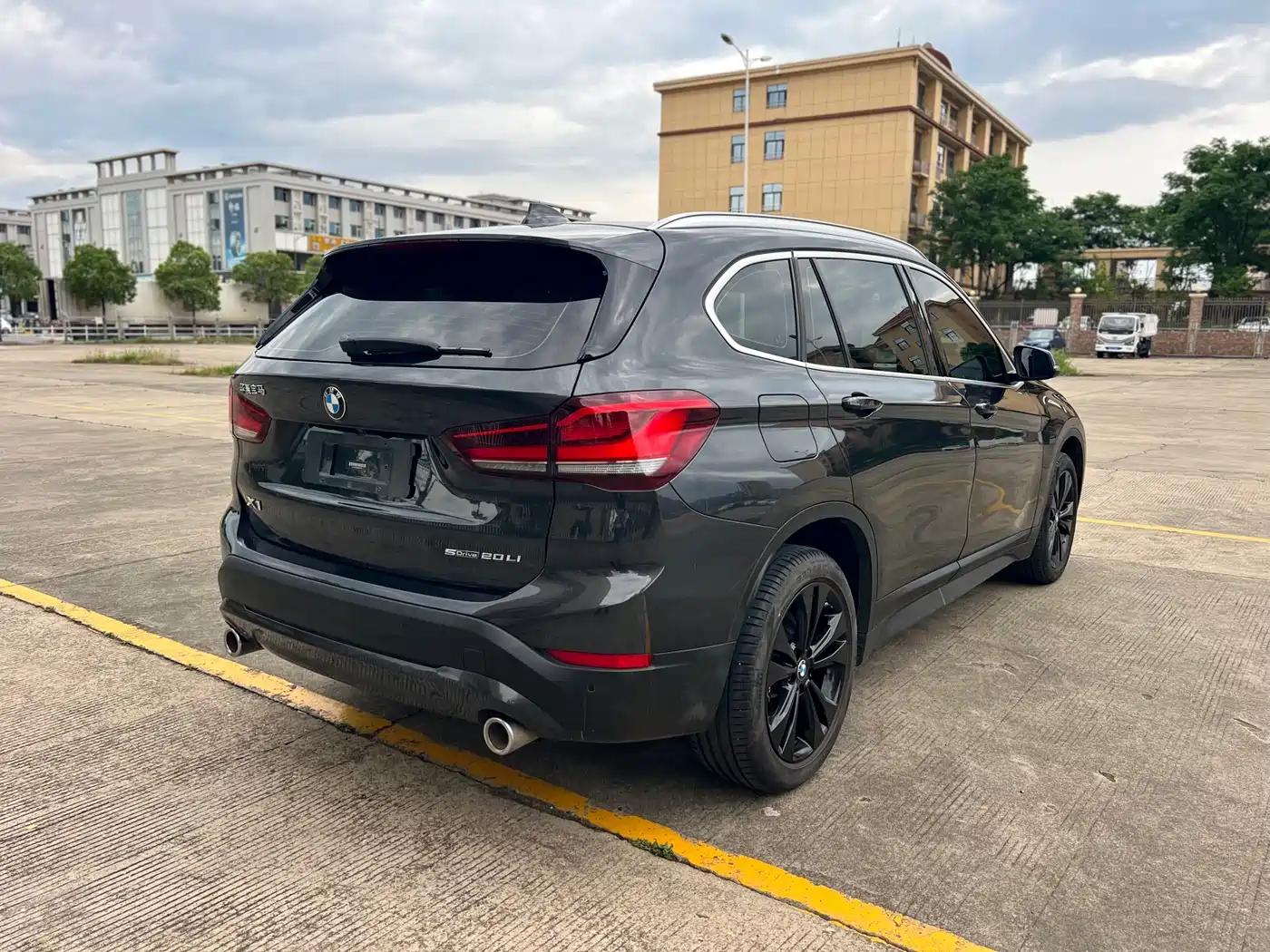 BMW X1