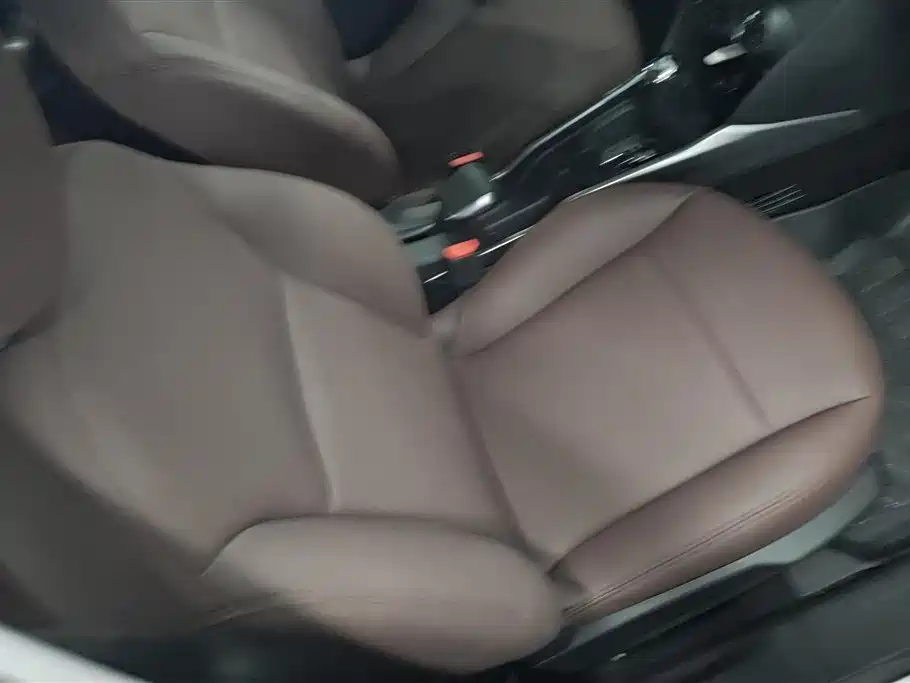 Peugeot 2008 2015 Cool Edition 1.6L Auto Jade фото 8