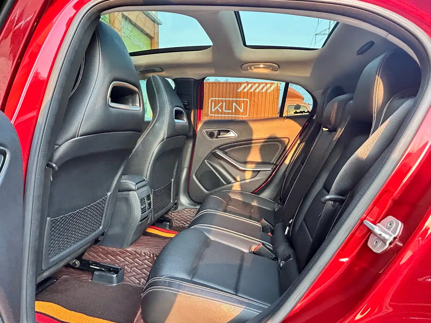 Mercedes-Benz GLA 2017 GLA 200 Dynamic фото 12