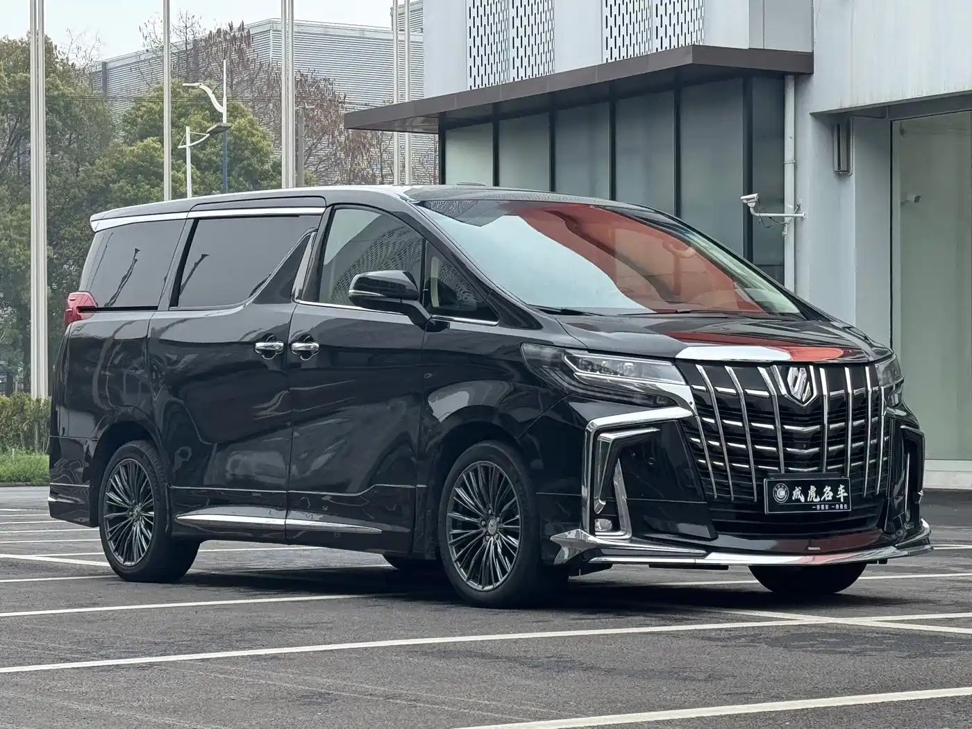 Toyota Alphard 2015 3.5L Premium Edition фото 3