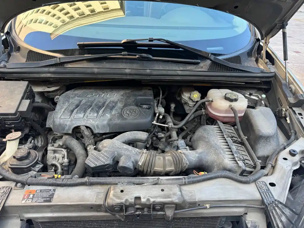 Фото 3 - Buick GL8