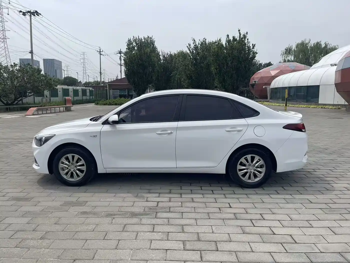 Hyundai Elantra 2020 1.6L Auto GL Pleasing Edition фото 5
