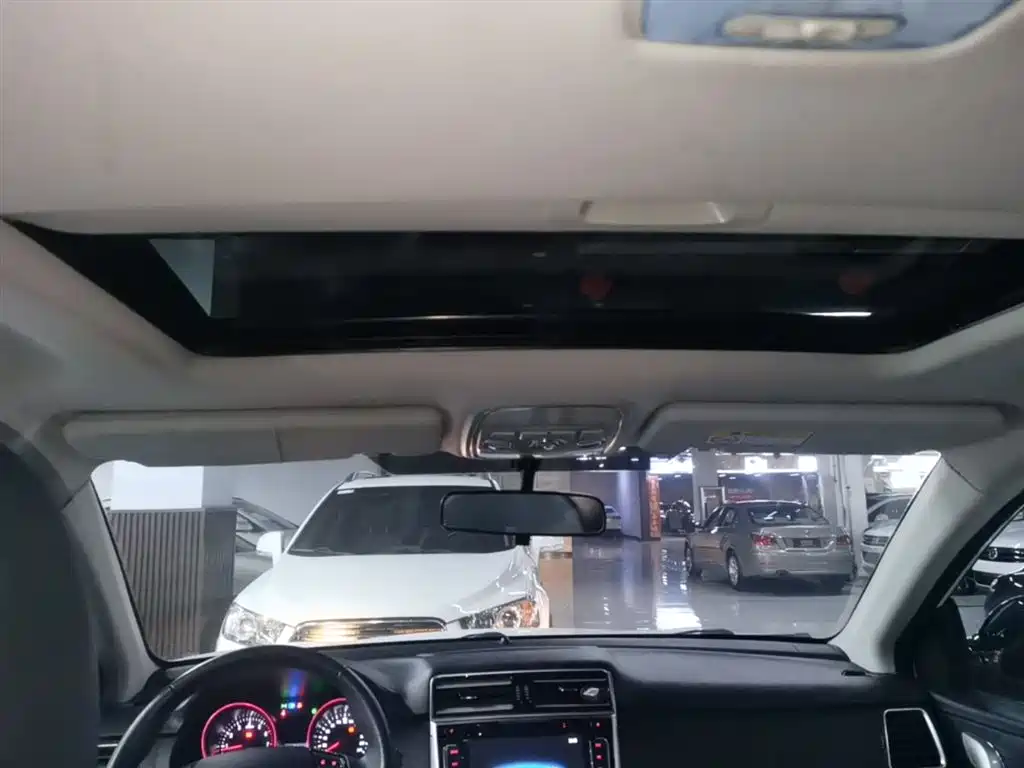 Haval H6 2017 Facelift Blue Label Sports Edition 1.5T Automatic 2WD Luxury фото 18