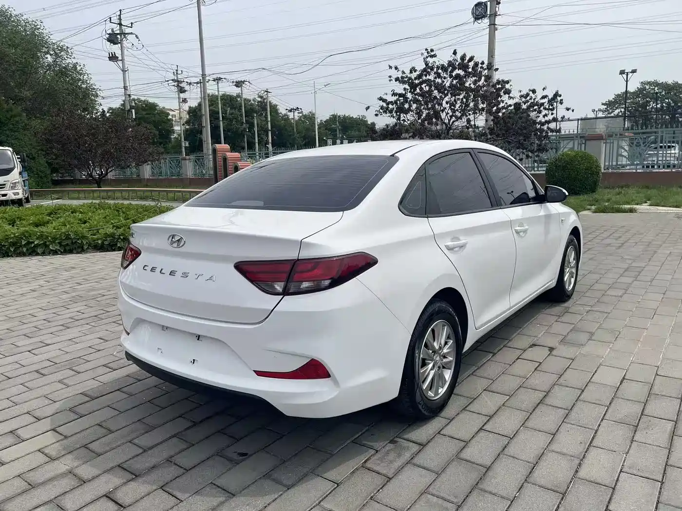 Hyundai Elantra 2020 1.6L Auto GL Pleasing Edition фото 8