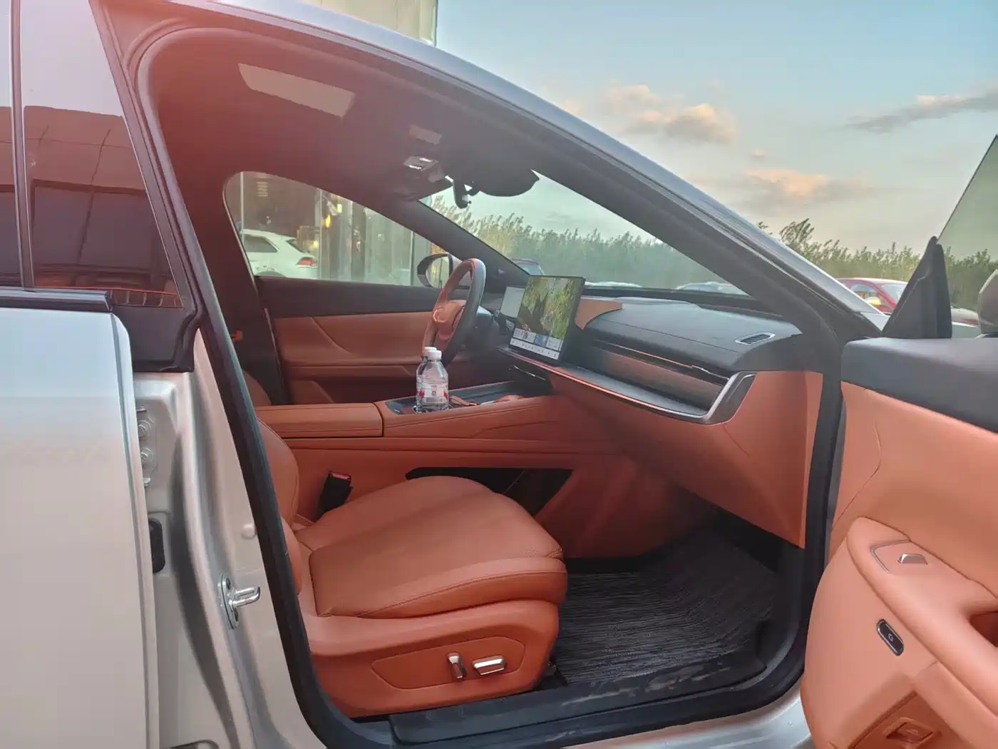 2025 Dongfeng Yipai eπ007
