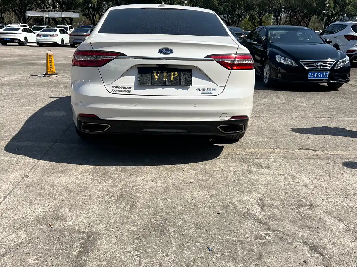 Ford Taurus 2020 2019 EcoBoost 245 Premium Edition