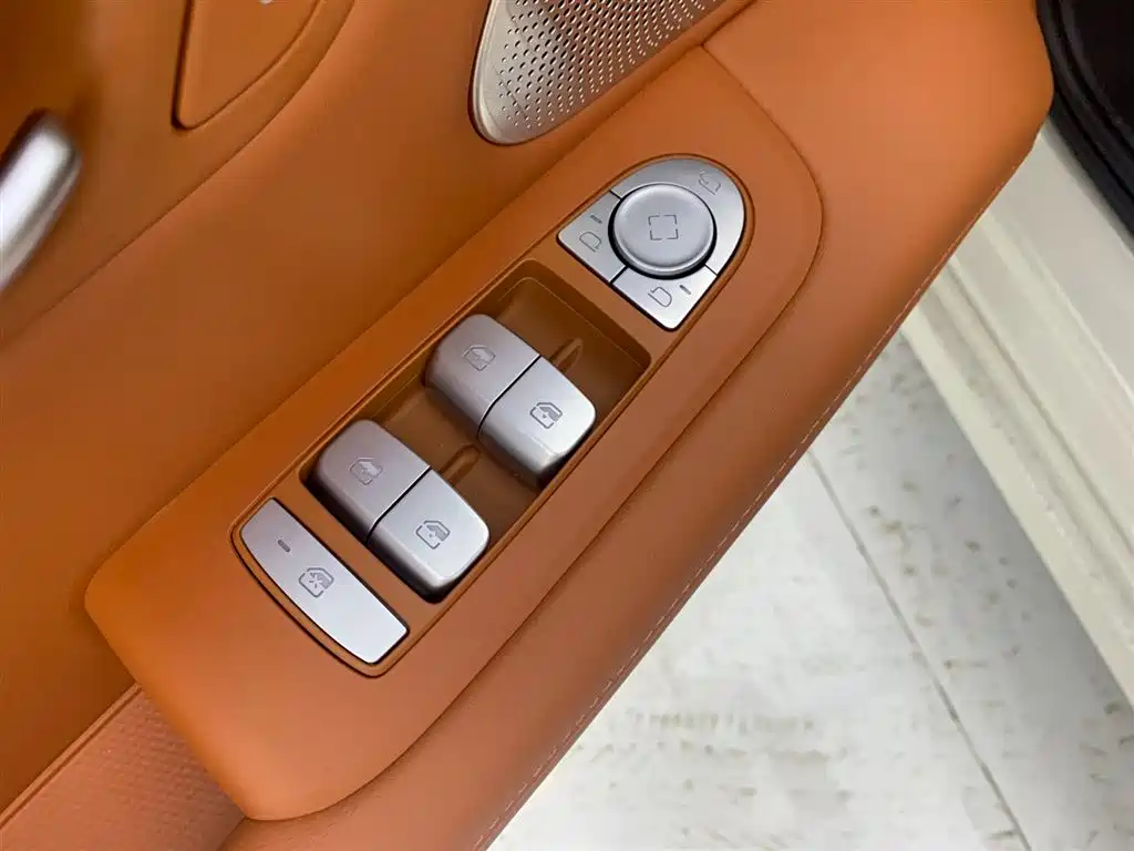 AITO Wenjie AITO M5 2025 Extended Range Ultra AWD фото 29