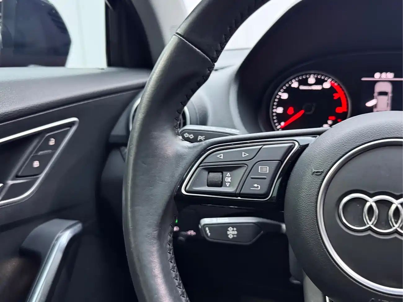 Audi Q2L 2018 35 TFSI Launch Exclusive Edition China V фото 18