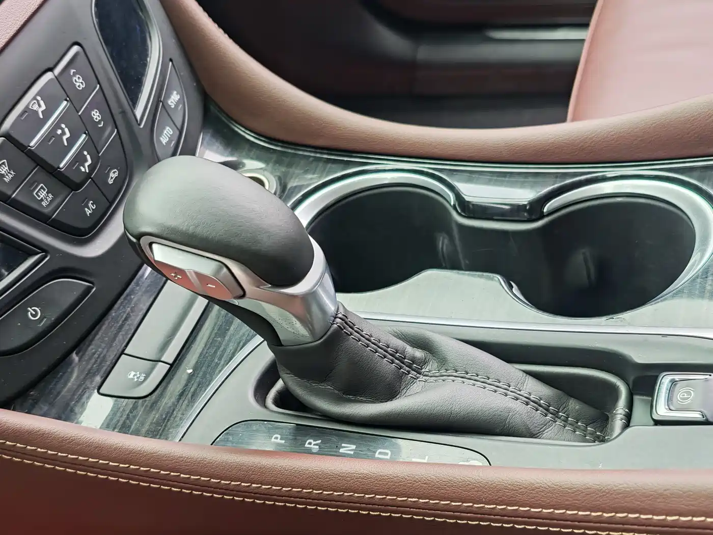 Buick Envision Plus 2019 28T AWD Luxury Model China VI фото 14