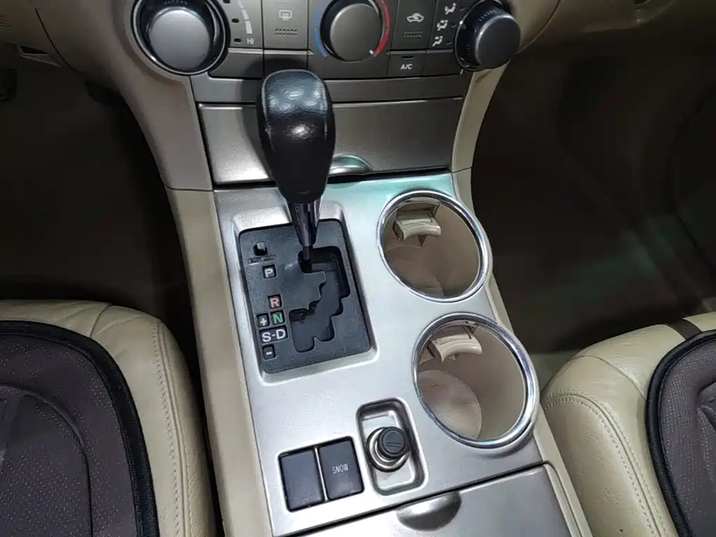 Toyota Highlander 2012 2.7L 2WD 5-seater Elite Edition фото 14