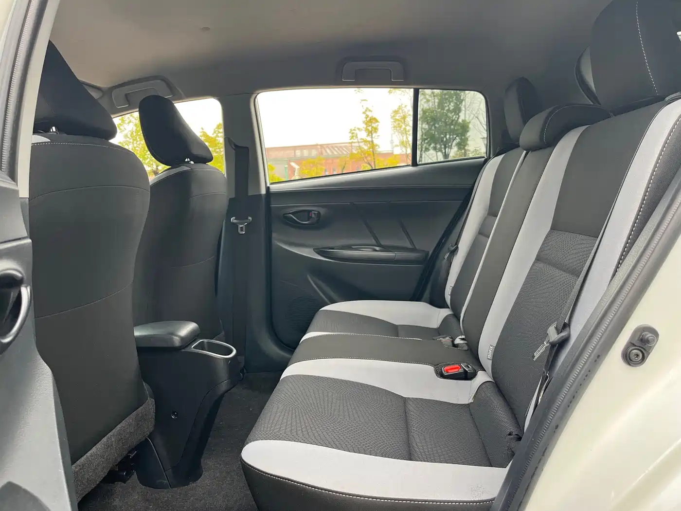 Toyota YARiS L Zhi Xuan 2021 1.5L CVT Leading Edition фото 11