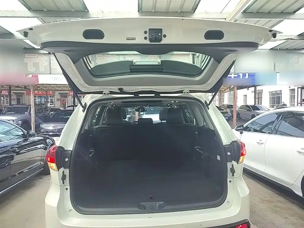 Toyota Highlander 2018 2.0T 4WD Luxury 7-seater (China V) фото 19