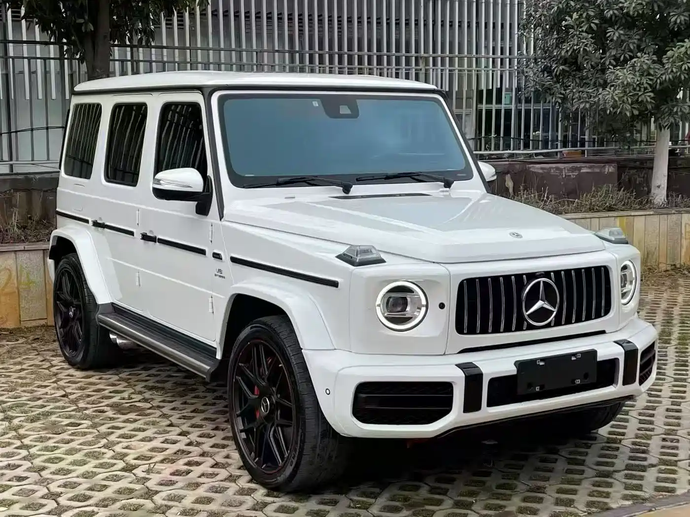 MERCEDES-BENZ G-CLASS