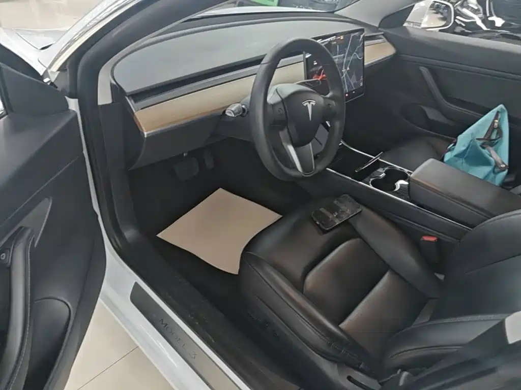 Tesla Model 3 2020 2020 Facelift Long Range Rear-Wheel Drive