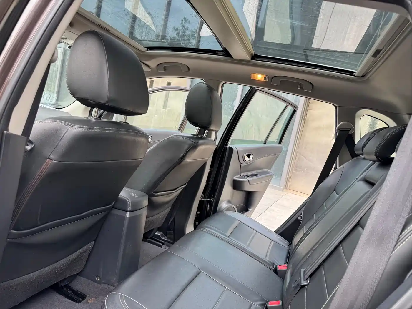 Renault Koleos (Import) 2014 2014 Facelift 2.5L 2WD Urban Edition