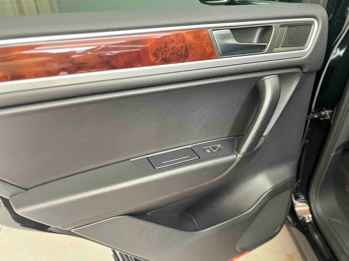 Volkswagen Touareg 2011 3.0TSI Comfort фото 16