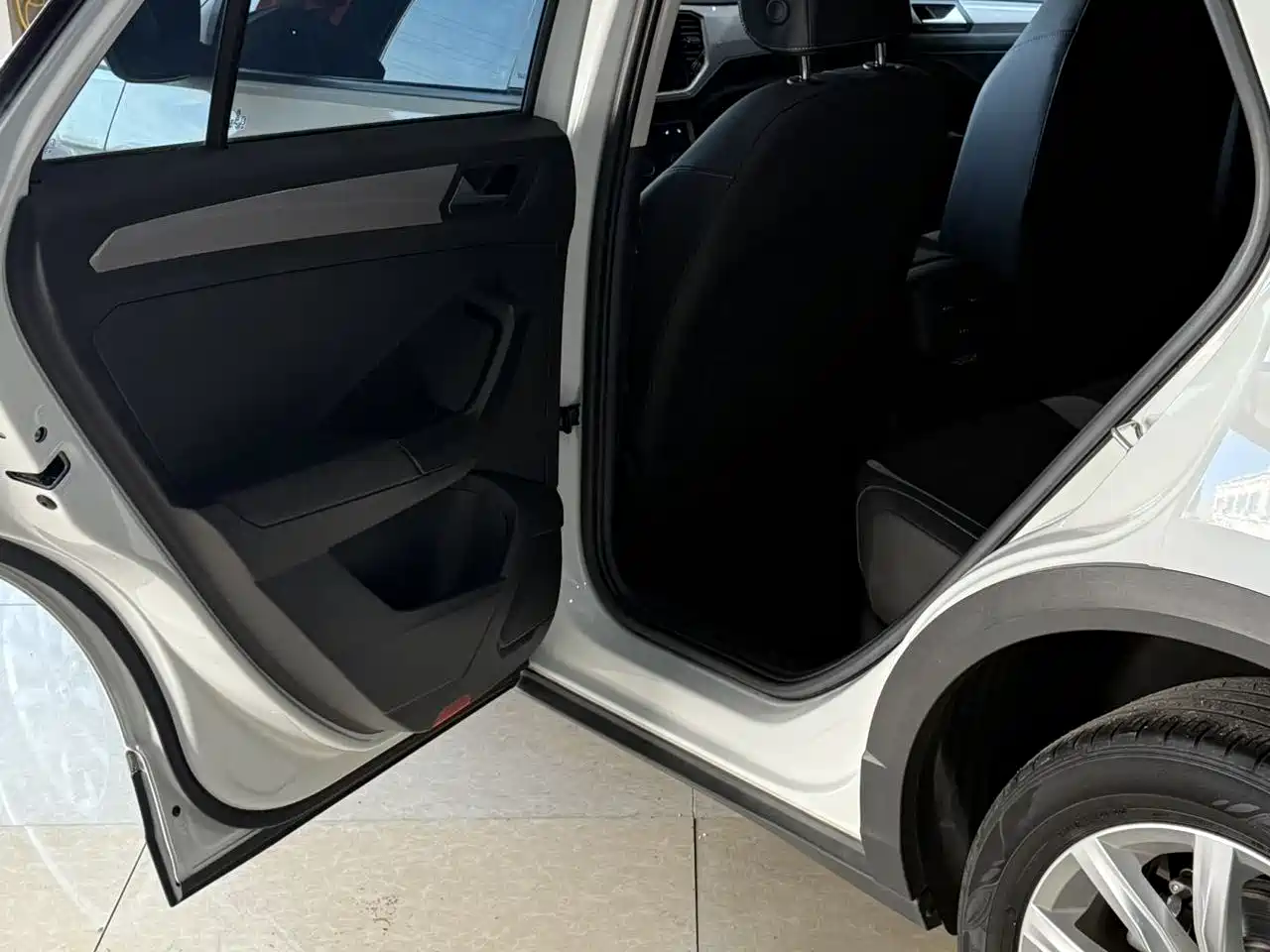 Volkswagen T-ROC 2022 280TSI DSG 2WD Elite PLUS фото 10
