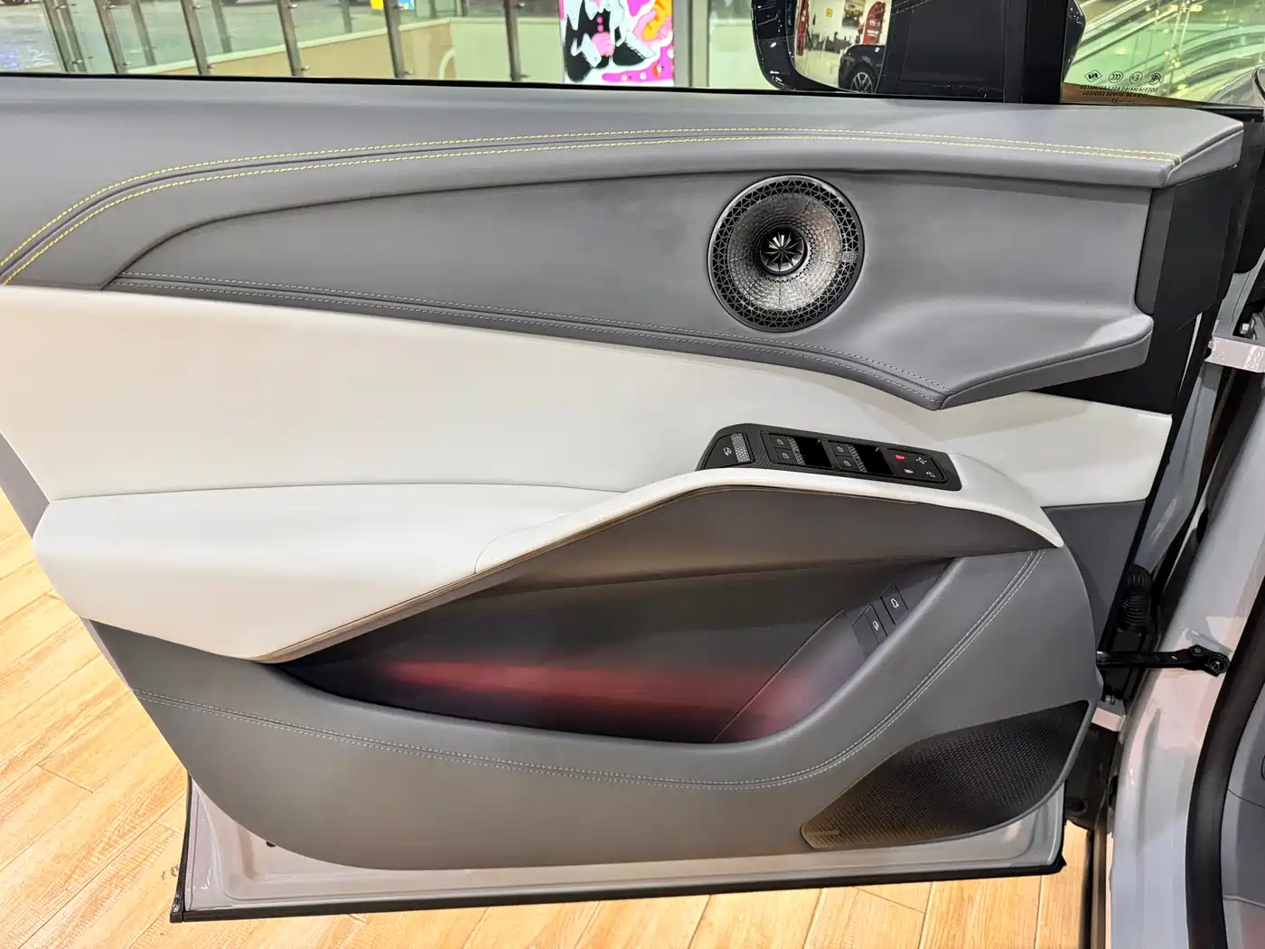 LOTUS SPORTS CAR ELETRE