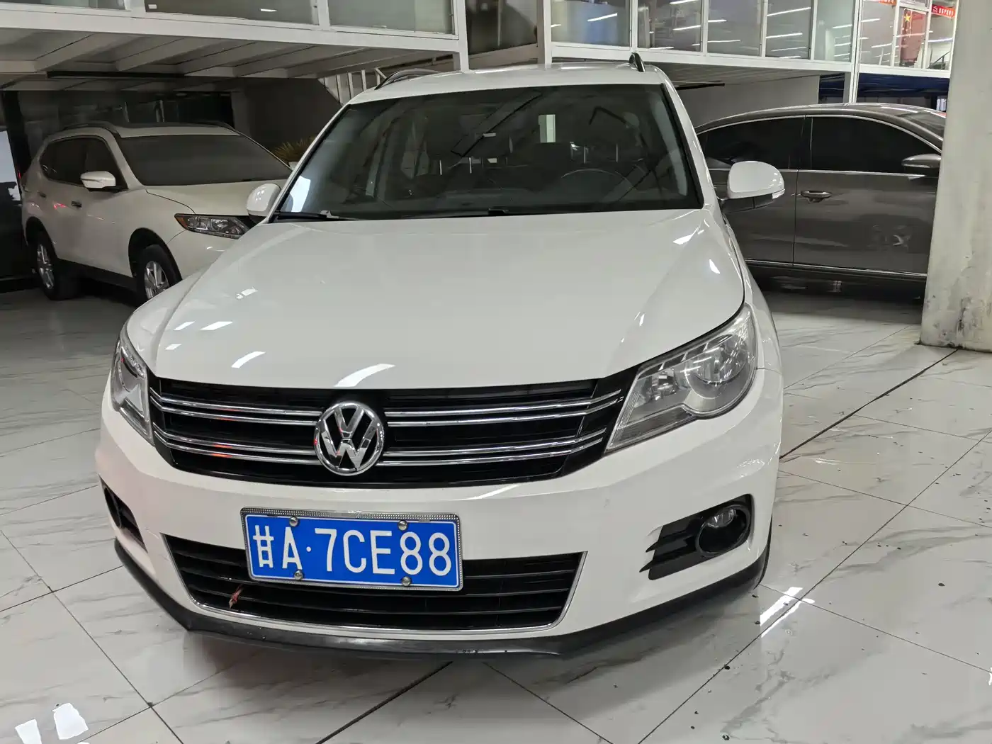 Volkswagen Tiguan 2012 1.8TSI Automatic 4WD Trend Edition фото 2
