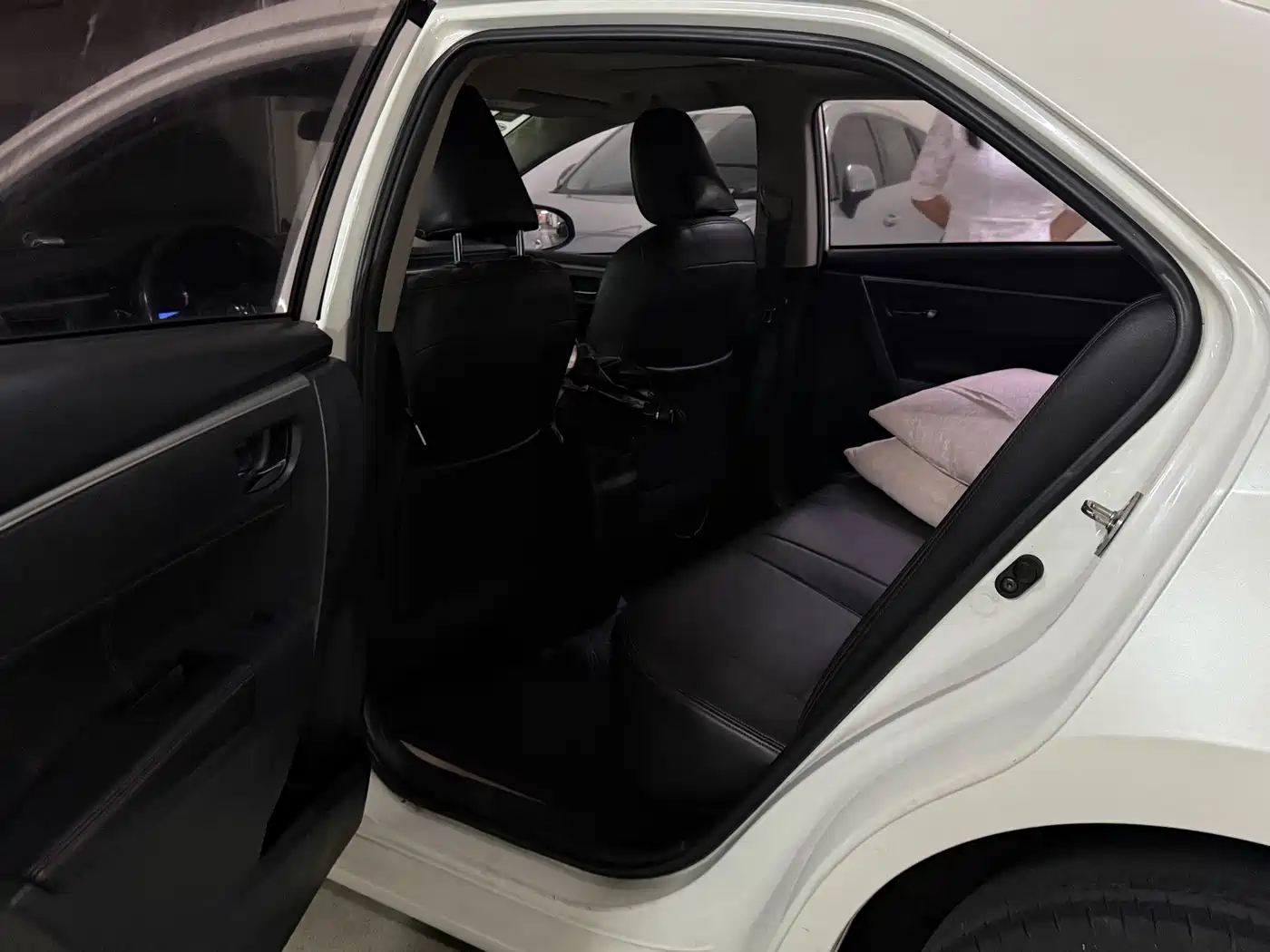 Toyota Levin 2014 1.6G CVT Elite Edition фото 5