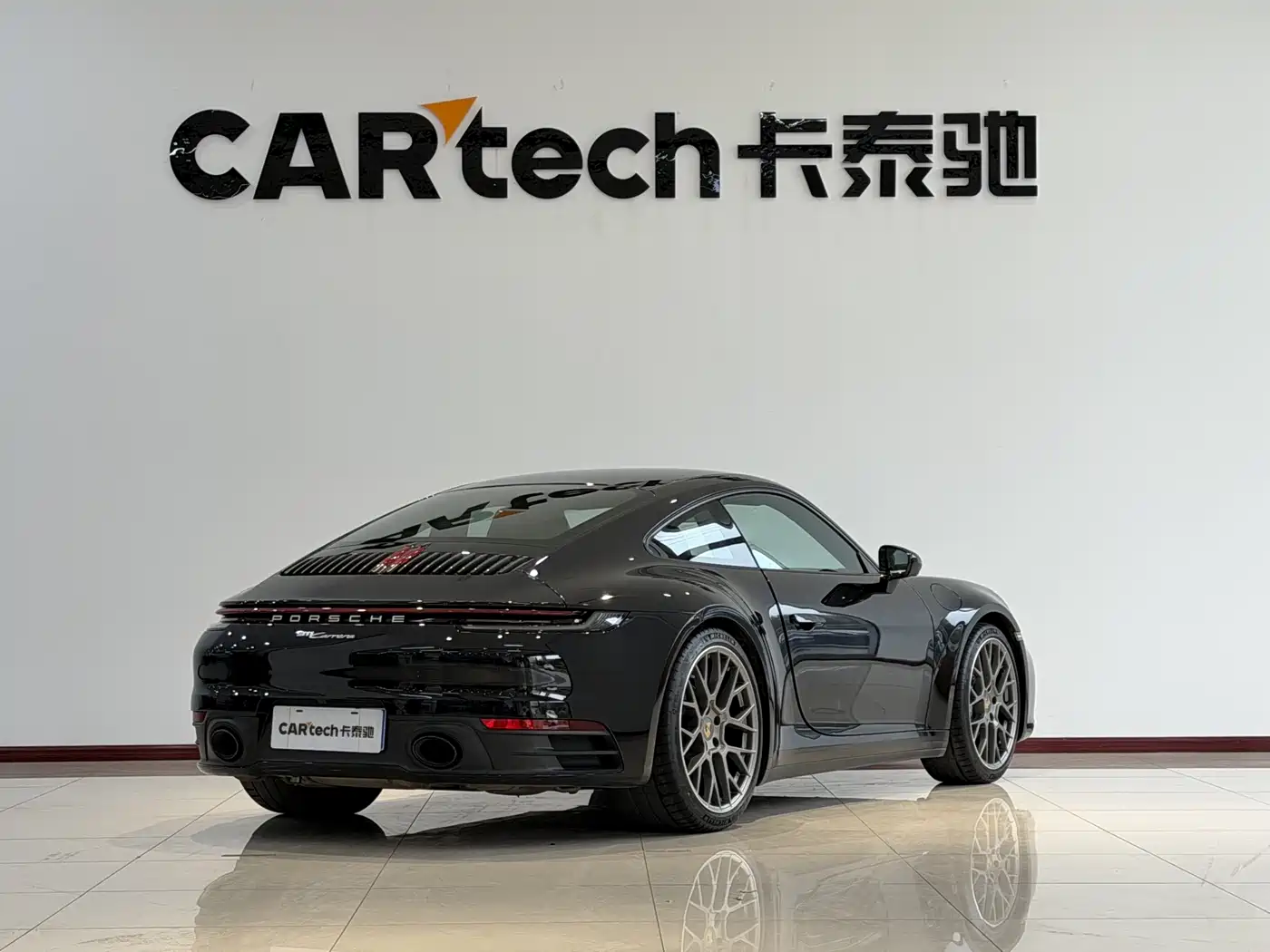 Porsche 911 2023 Carrera 3.0T фото 23