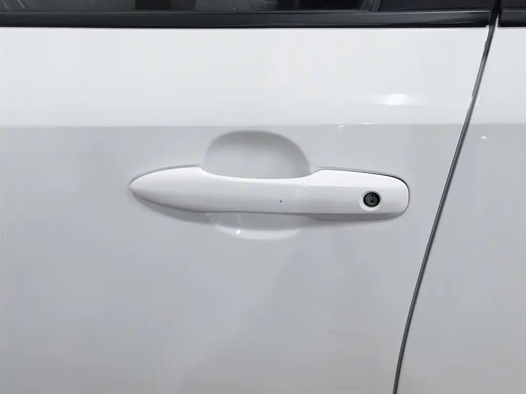 Toyota Corolla 2019 1.2T S-CVT GL Pioneer Edition фото 18