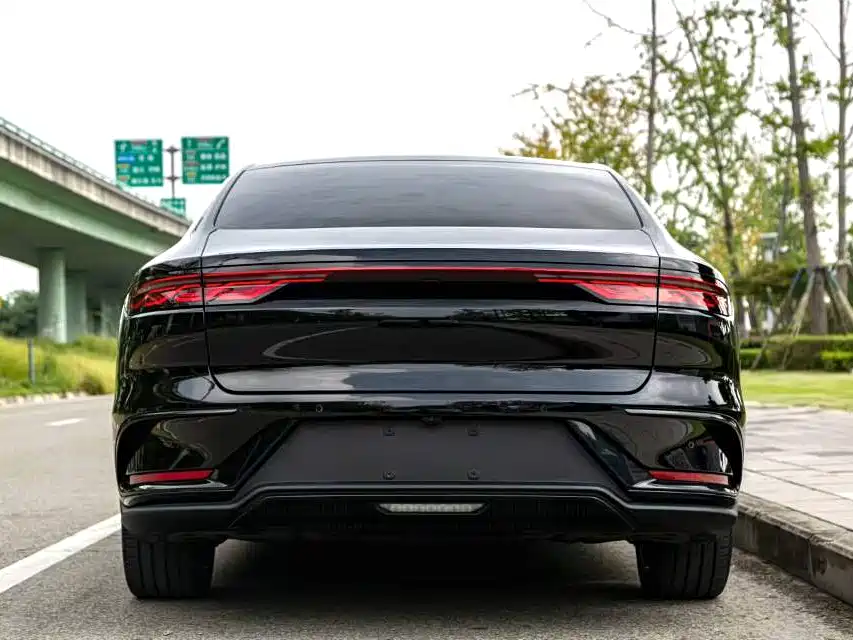 Фото 9 - BYD Han