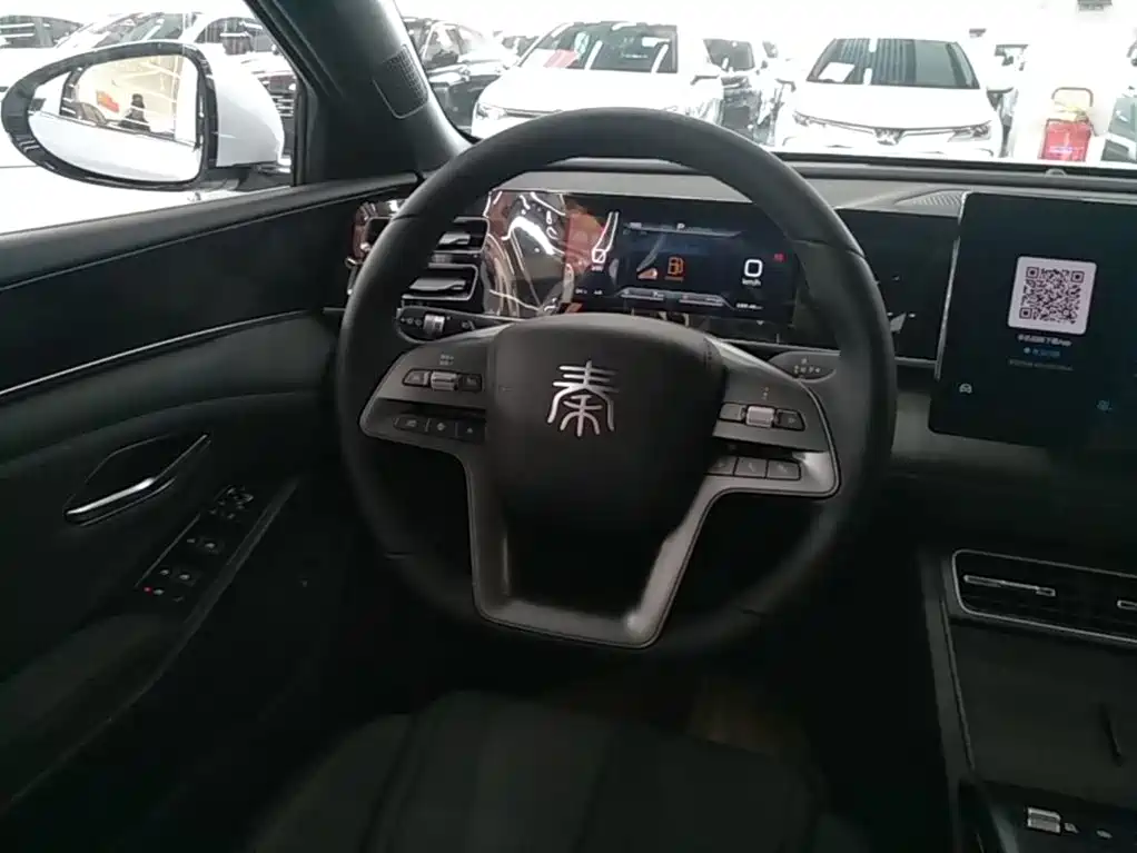 BYD Qin L 2026 DM-i 128KM Progressive фото 11