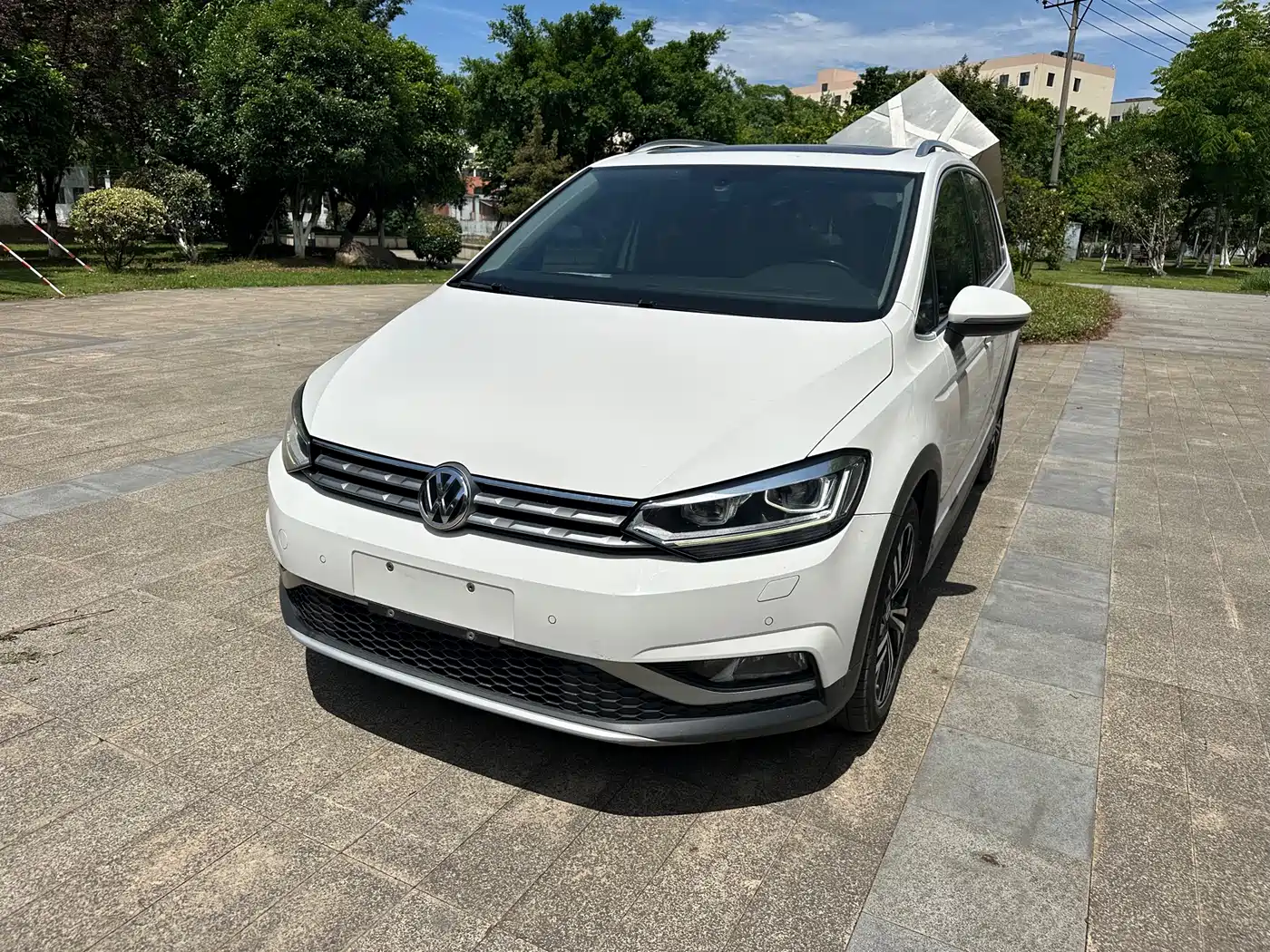 Volkswagen Touran 2018 Touran L 280TSI DSG Cross Edition 6-seater China VI фото 18