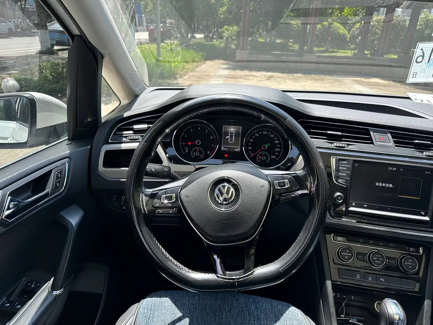 Volkswagen Touran 2018 Touran L 280TSI DSG Cross Edition 6-seater China VI фото 16