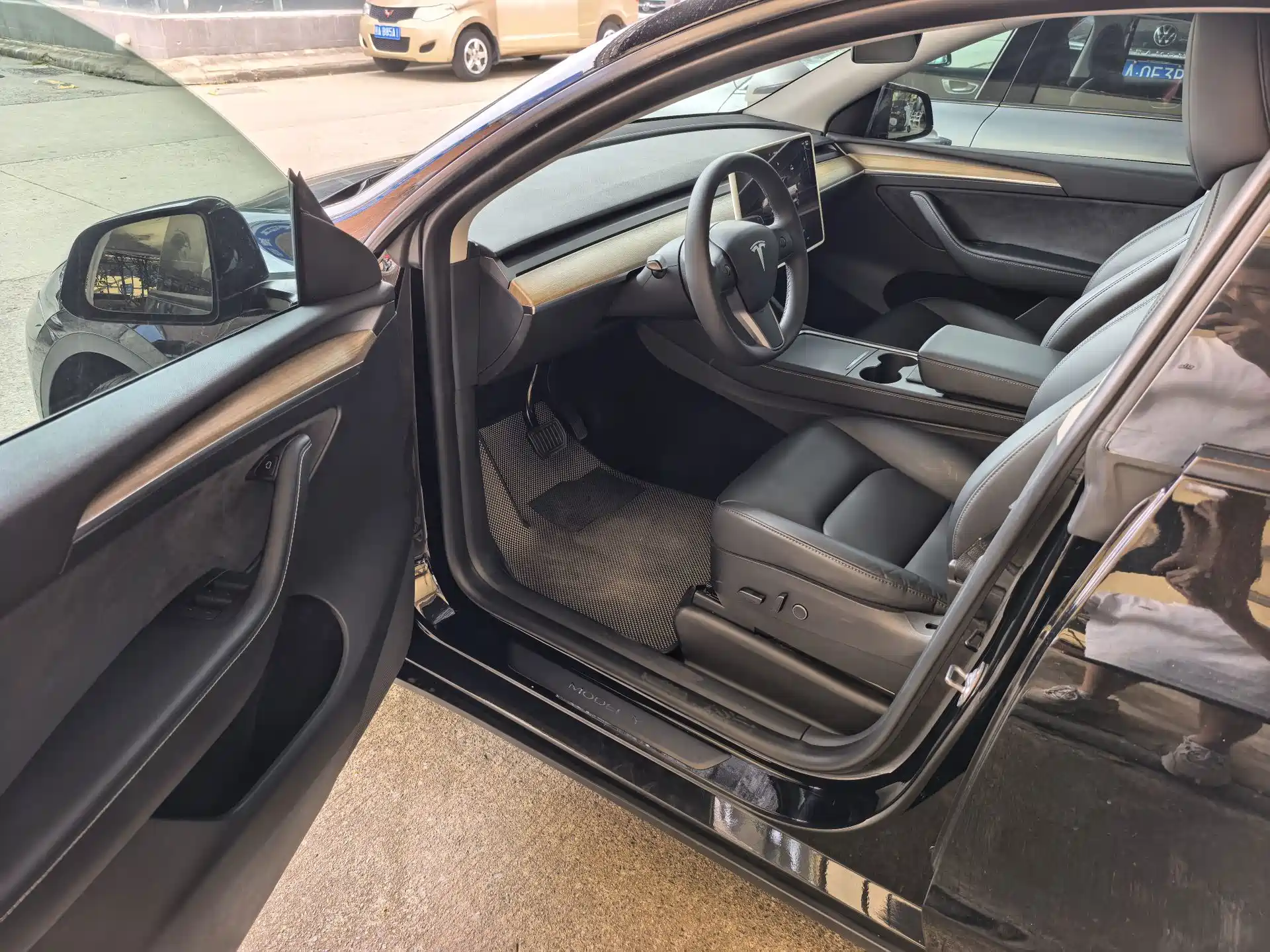 Фото 4 - Tesla Model Y