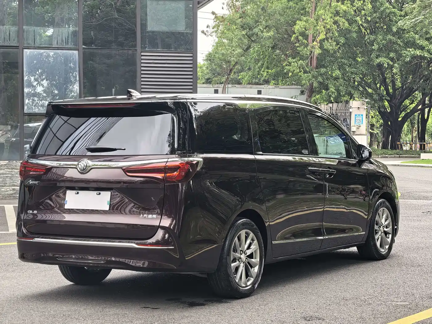 Buick GL8 2020 Avenir Six-Seat Elegance Edition фото 4
