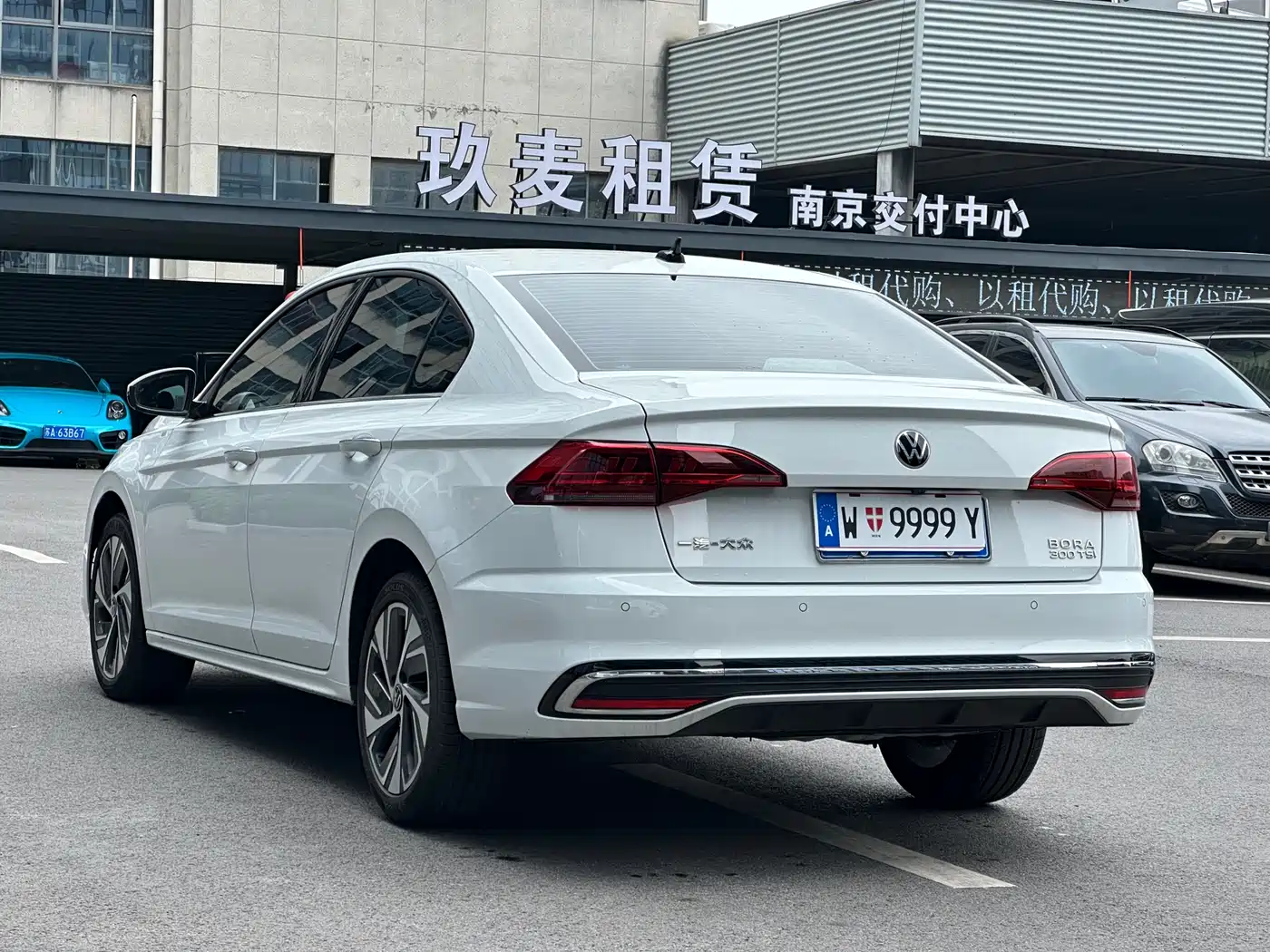 VOLKSWAGEN BORA