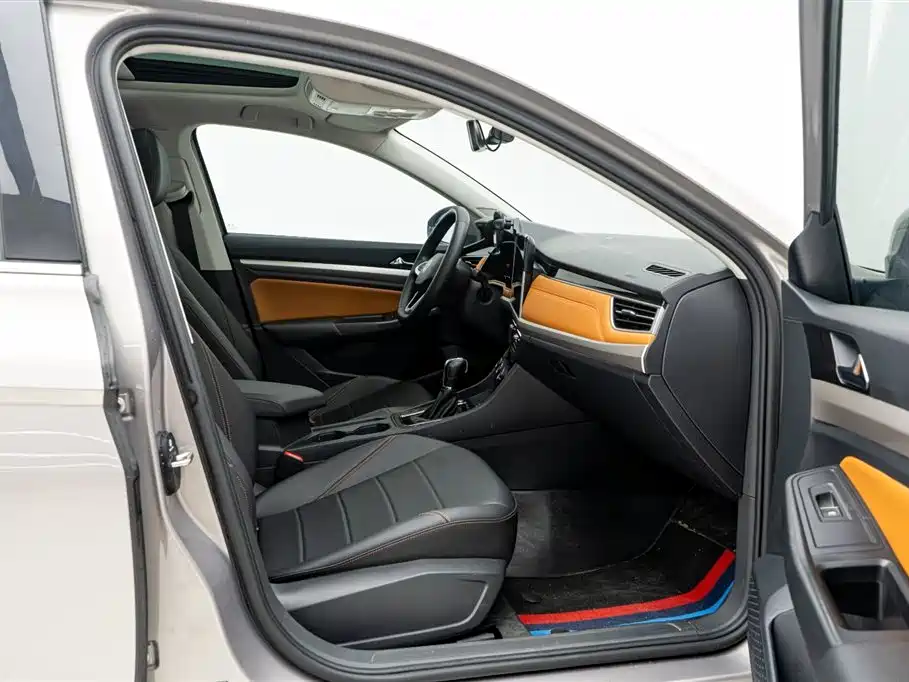 Volkswagen Bora 2023 200TSI DSG Smart Edition фото 24
