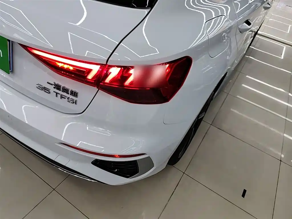 Audi A3 2023 Facelift Sportback 35 TFSI Fashion Sport фото 8