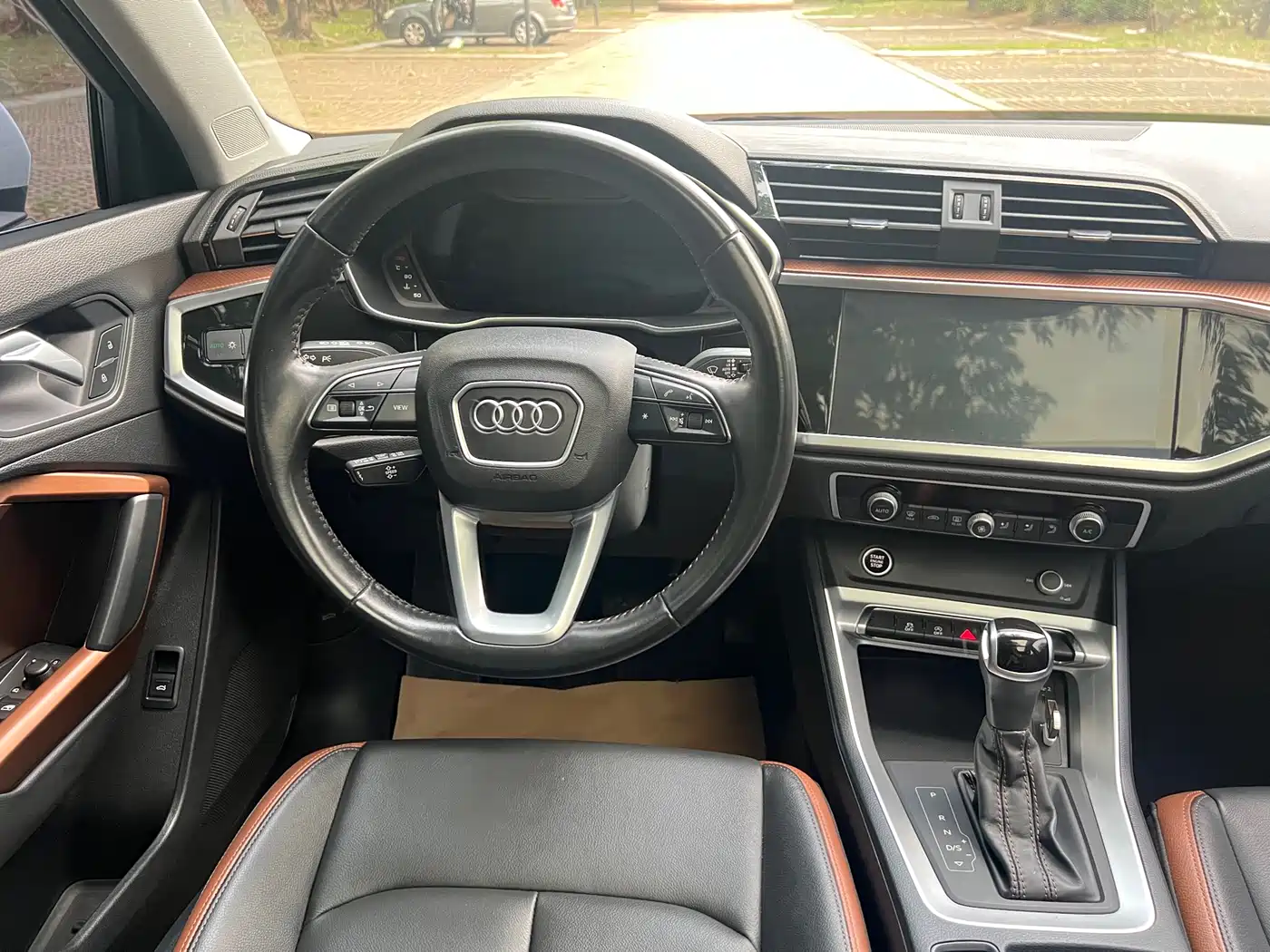 Audi Q3 2022 35 TFSI Fashion Elegance фото 9