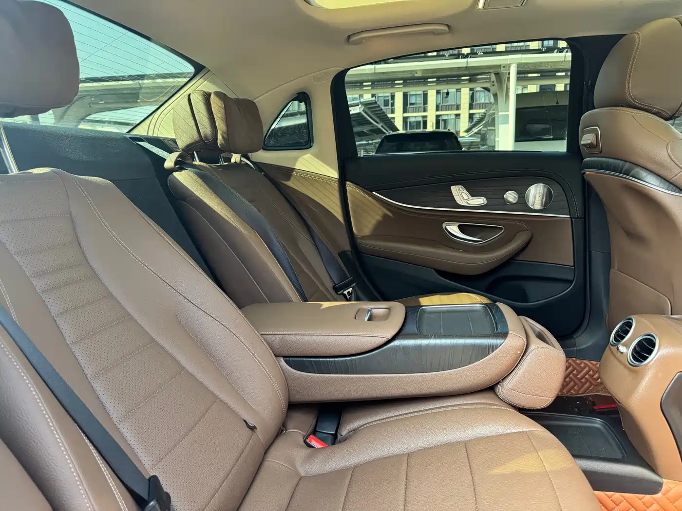 Mercedes-Benz E-Class 2019 Facelift E 300 L Sport Luxury фото 15