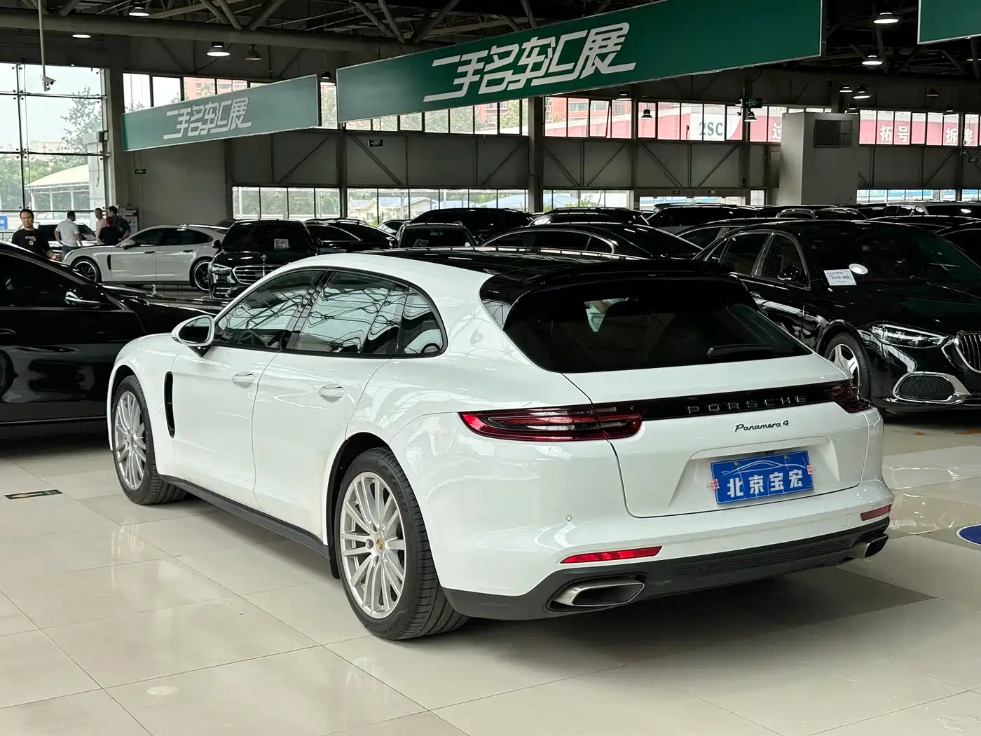 Porsche Panamera 2017 Panamera 4 Sport Turismo 3.0T фото 5
