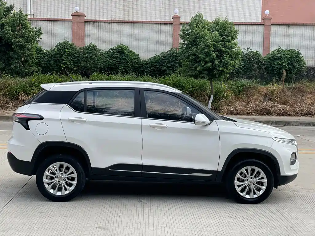Фото 12 - Baojun 510