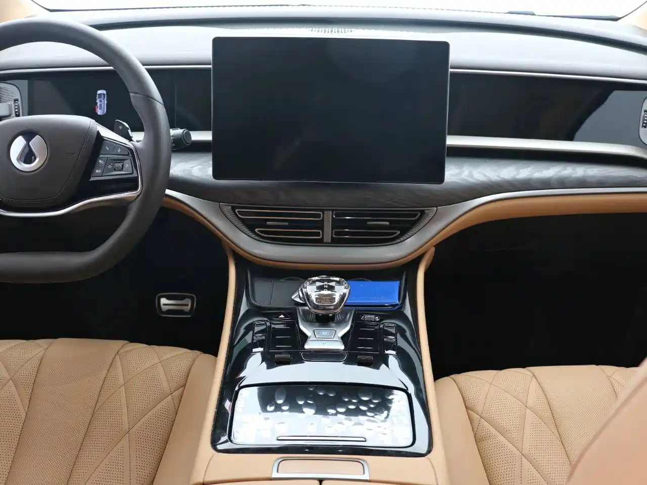 Denza D9 2026 2025 DM-i Smart Drive Edition 1020 AWD Premium