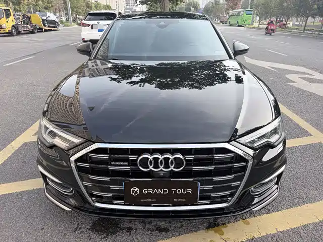 Audi A6L 2024 55 TFSI quattro Exclusive Dynamic — фото 2