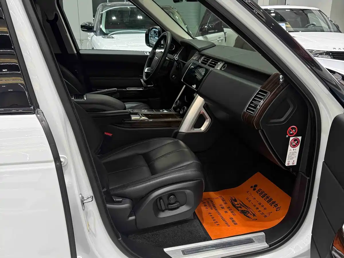Land Rover Range Rover фото 13