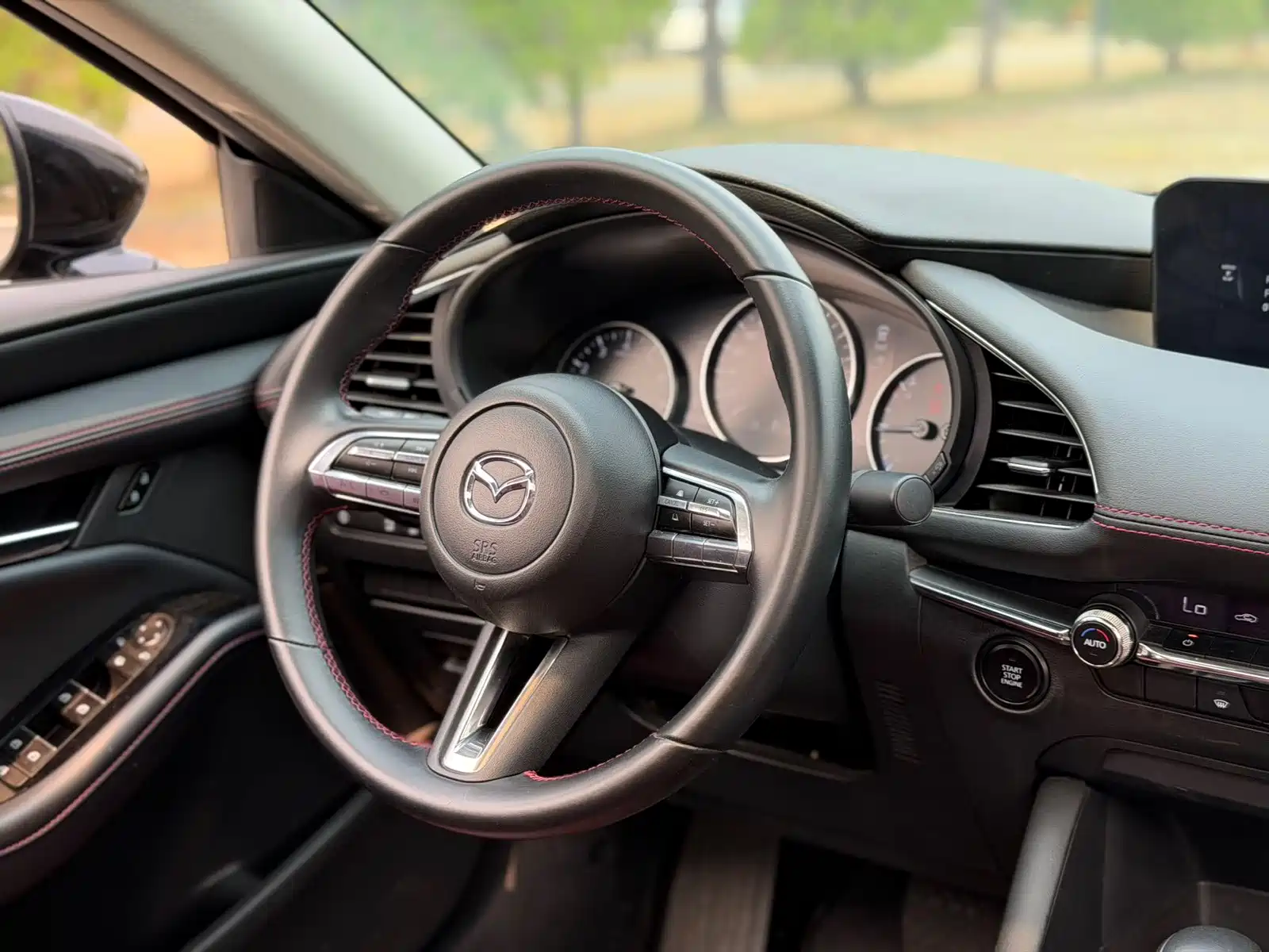 Фото 8 - Mazda Mazda 3