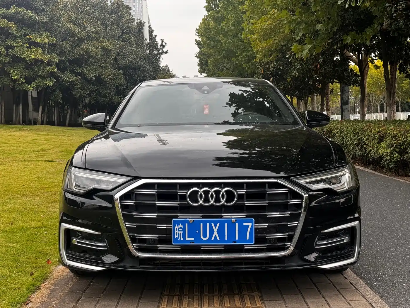 Фото 2 - Audi A6L