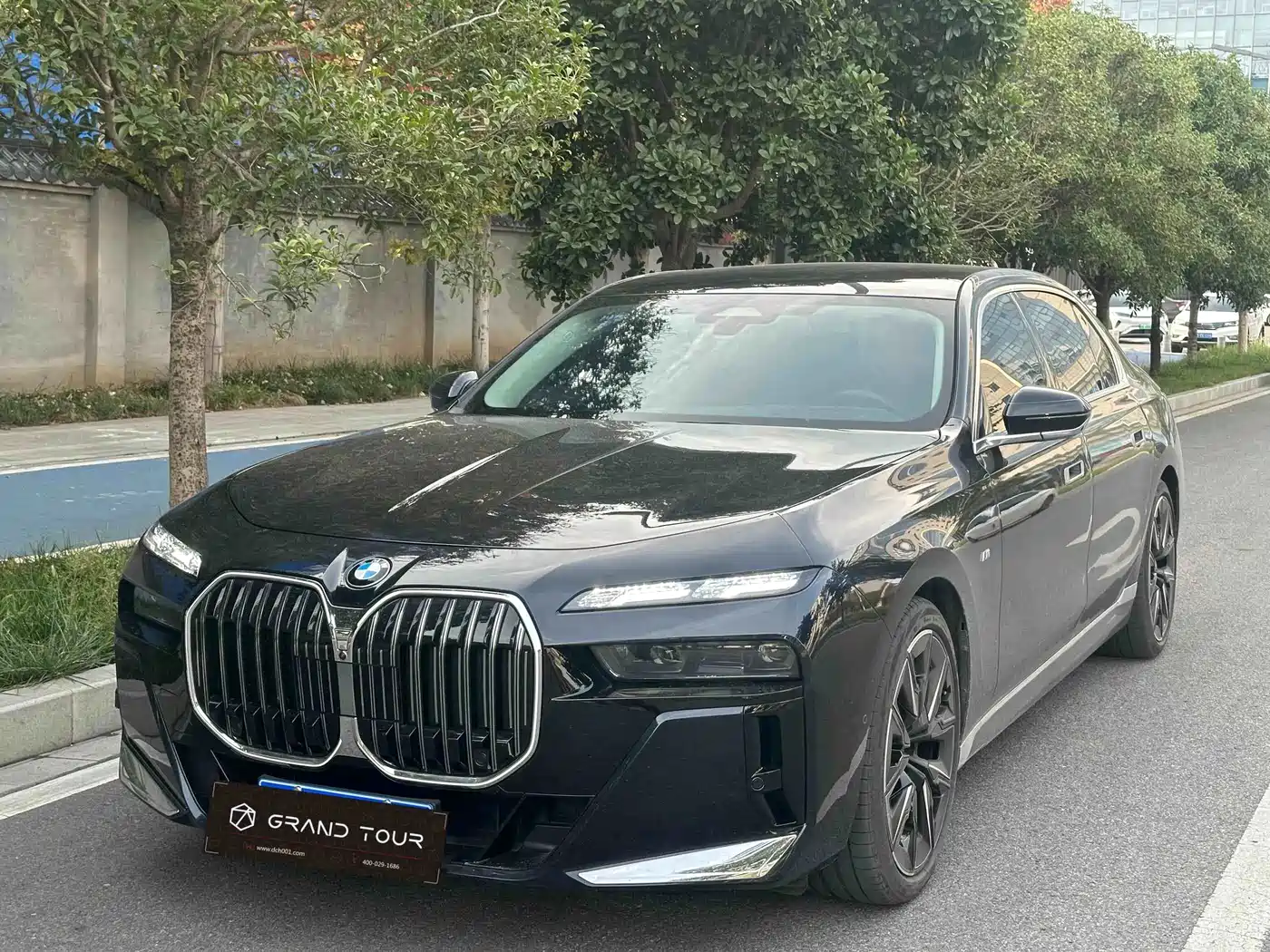 BMW 7 Series 2024 2023 Model 740Li Leading M Sport Package