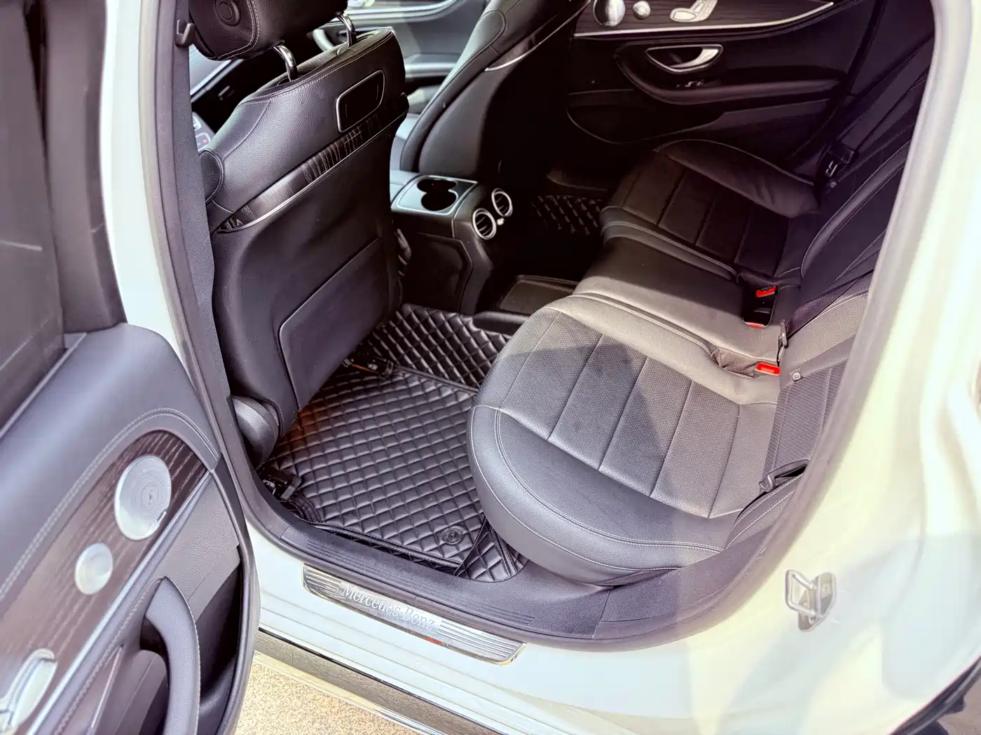 Mercedes-Benz E-Class 2019 Facelift E 300 L Sport Fashion фото 12