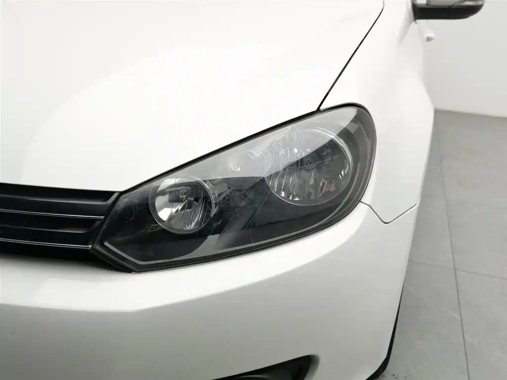 Volkswagen Golf 2012 1.6 Manual Fashion Type фото 7